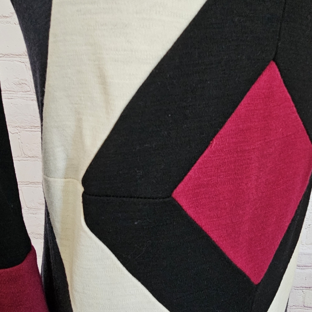 Diane Von Furstenberg Vintage Ungaro Diamond Wool Dress | Size 2 | EUC - Picture 6 of 9